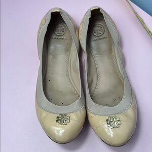 Tory Burch Jolie Leather Ballet Flats Beige Cap Toe
